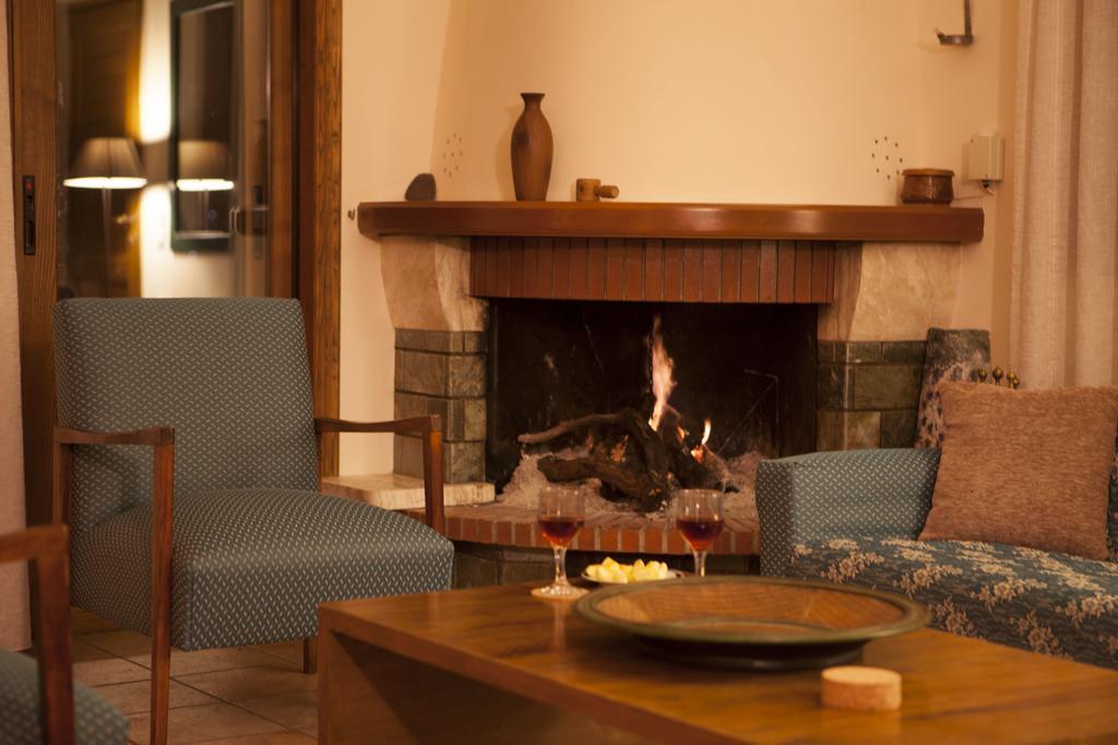 Aori Hillside Villa Kantanos Экстерьер фото